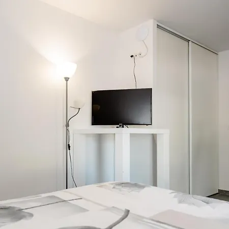 Studio De L'Avance 28M2 Fourques-sur-Garonne Exterior photo